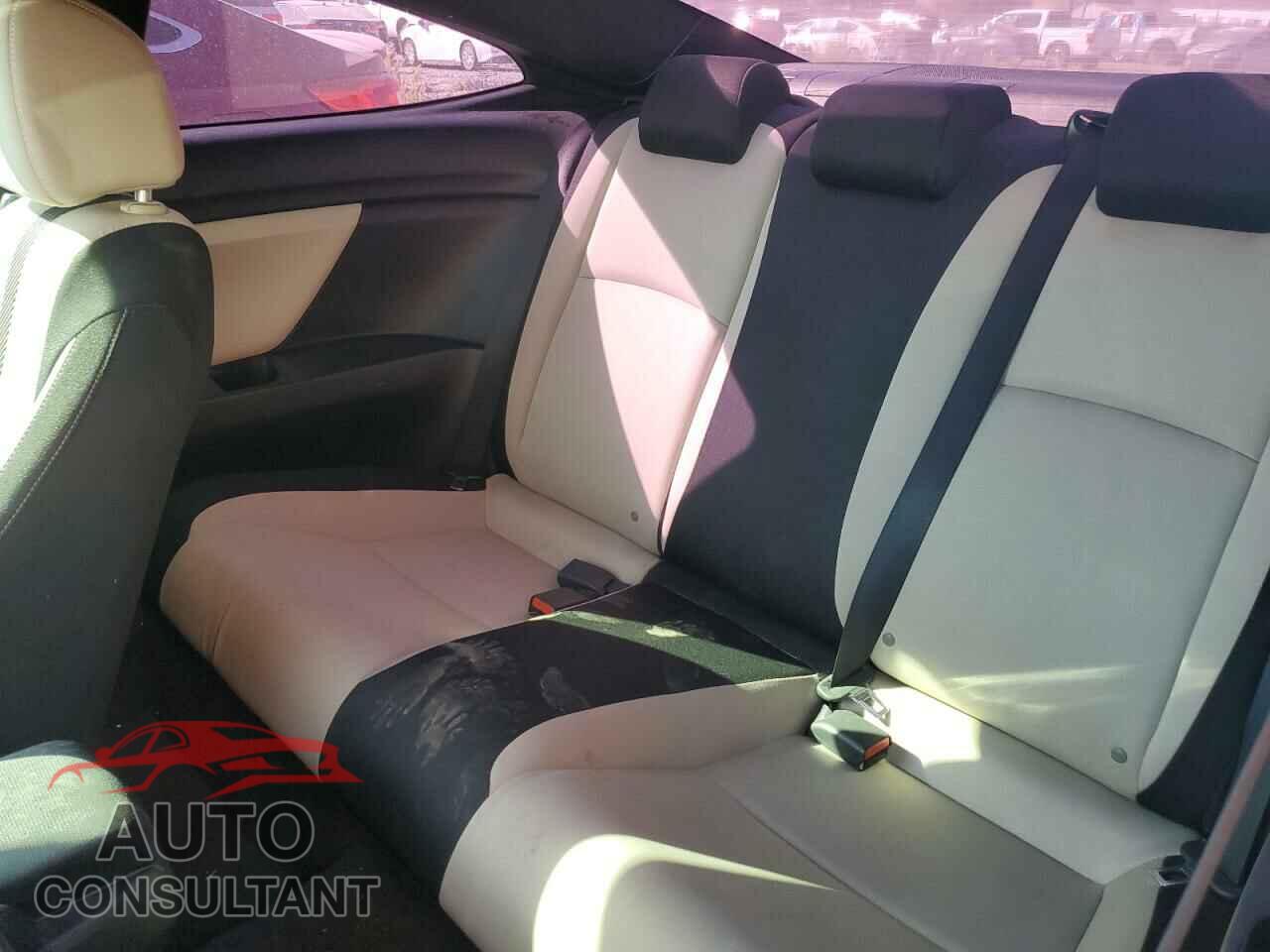 HONDA CIVIC 2017 - 2HGFC3B37HH354357