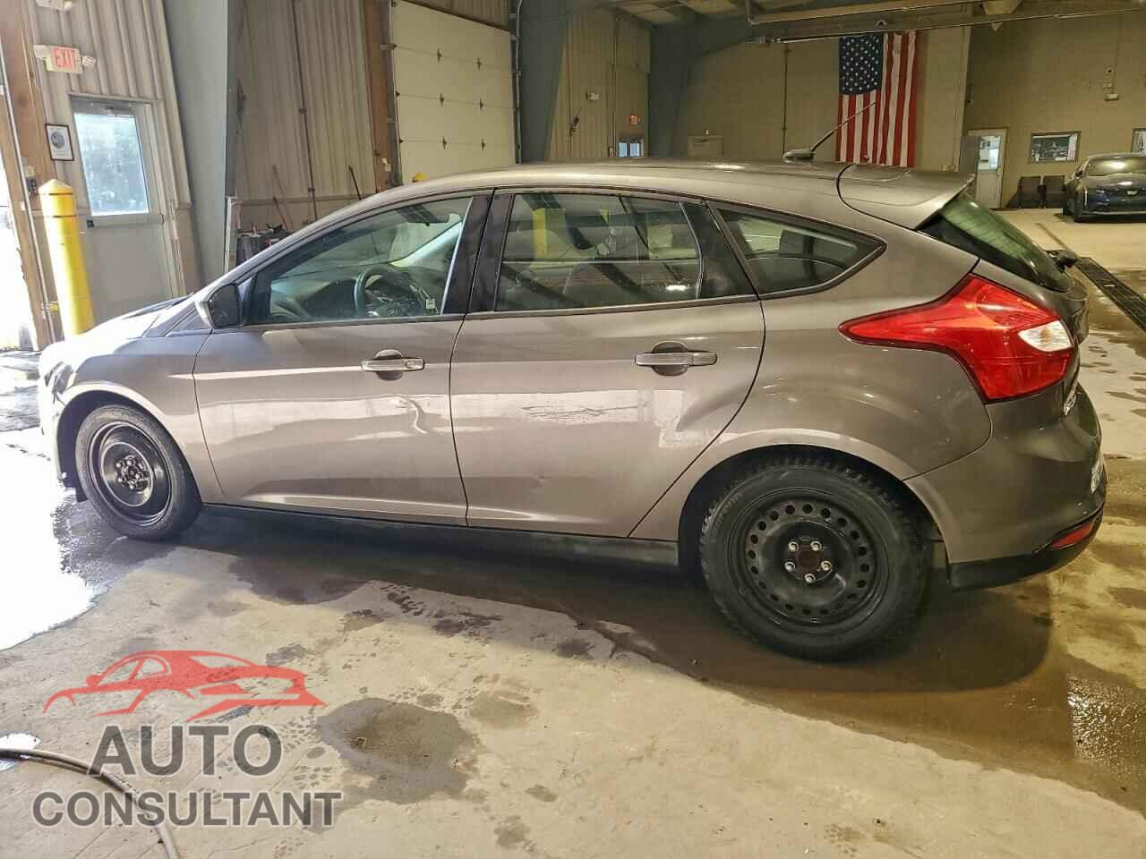 FORD FOCUS 2012 - 1FAHP3K23CL339908