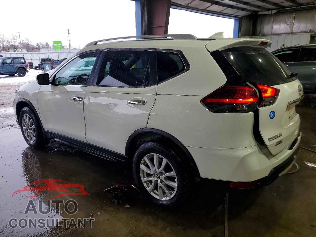 NISSAN ROGUE 2017 - KNMAT2MV0HP598851