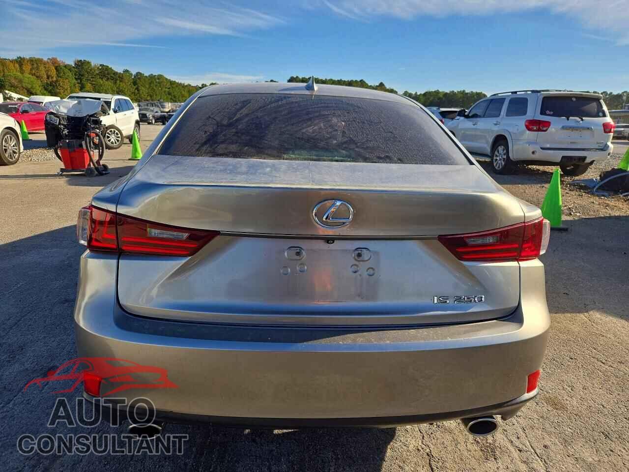LEXUS IS 2015 - JTHBF1D28F5056559