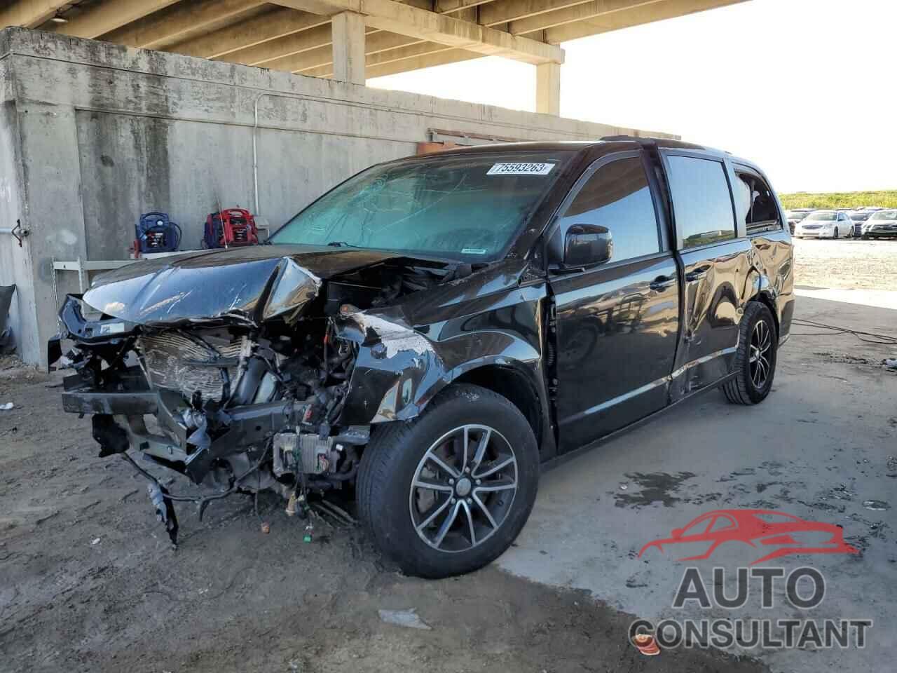 DODGE CARAVAN 2018 - 2C4RDGEG0JR318797