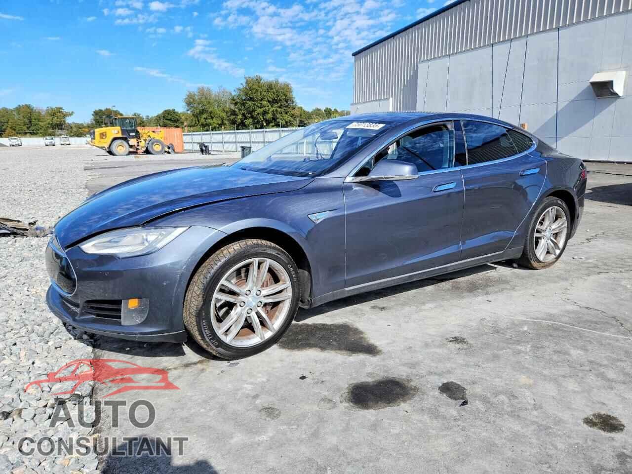 TESLA MODEL S 2015 - 5YJSA1H11FF085868
