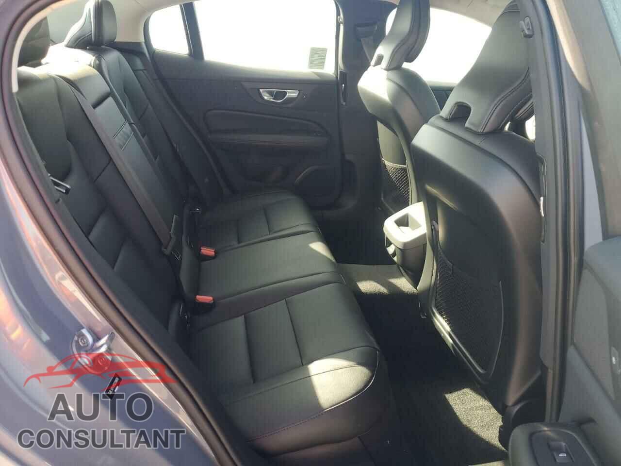 VOLVO S60 CORE 2023 - 7JRL12FKXPG239878