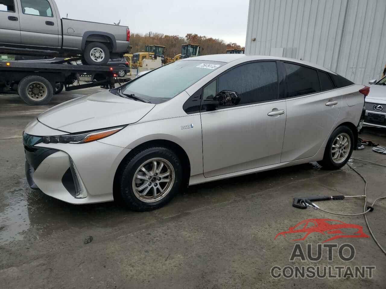 TOYOTA PRIUS 2017 - JTDKARFP6H3000884
