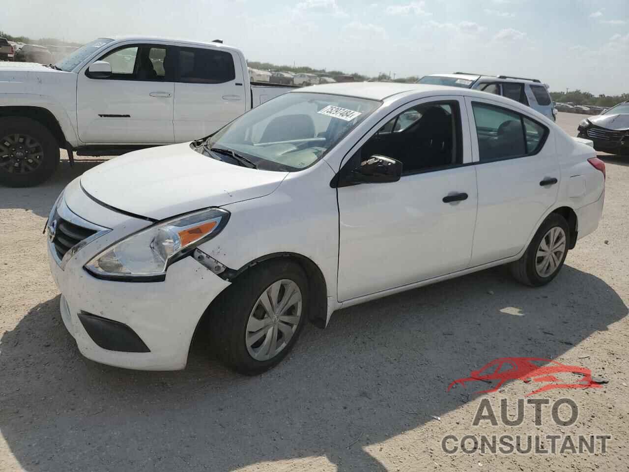 NISSAN VERSA 2018 - 3N1CN7AP4JL823704