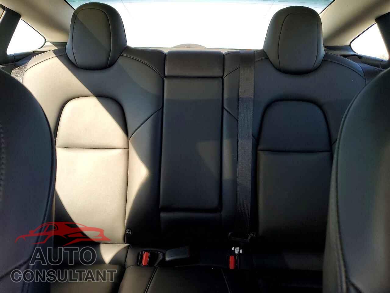 TESLA MODEL 3 2022 - 5YJ3E1EC0NF202952