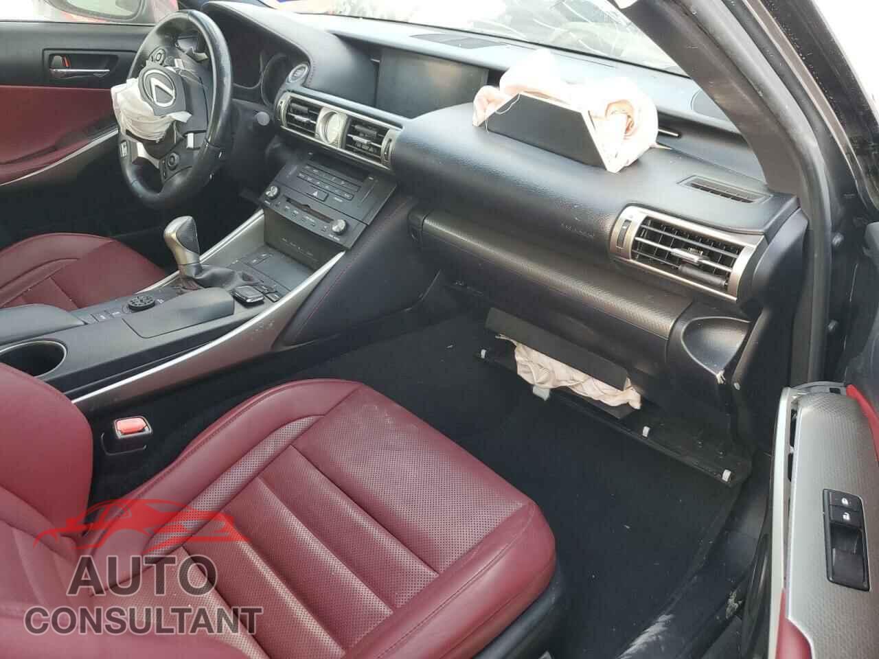 LEXUS IS 2015 - JTHBF1D27F5077029