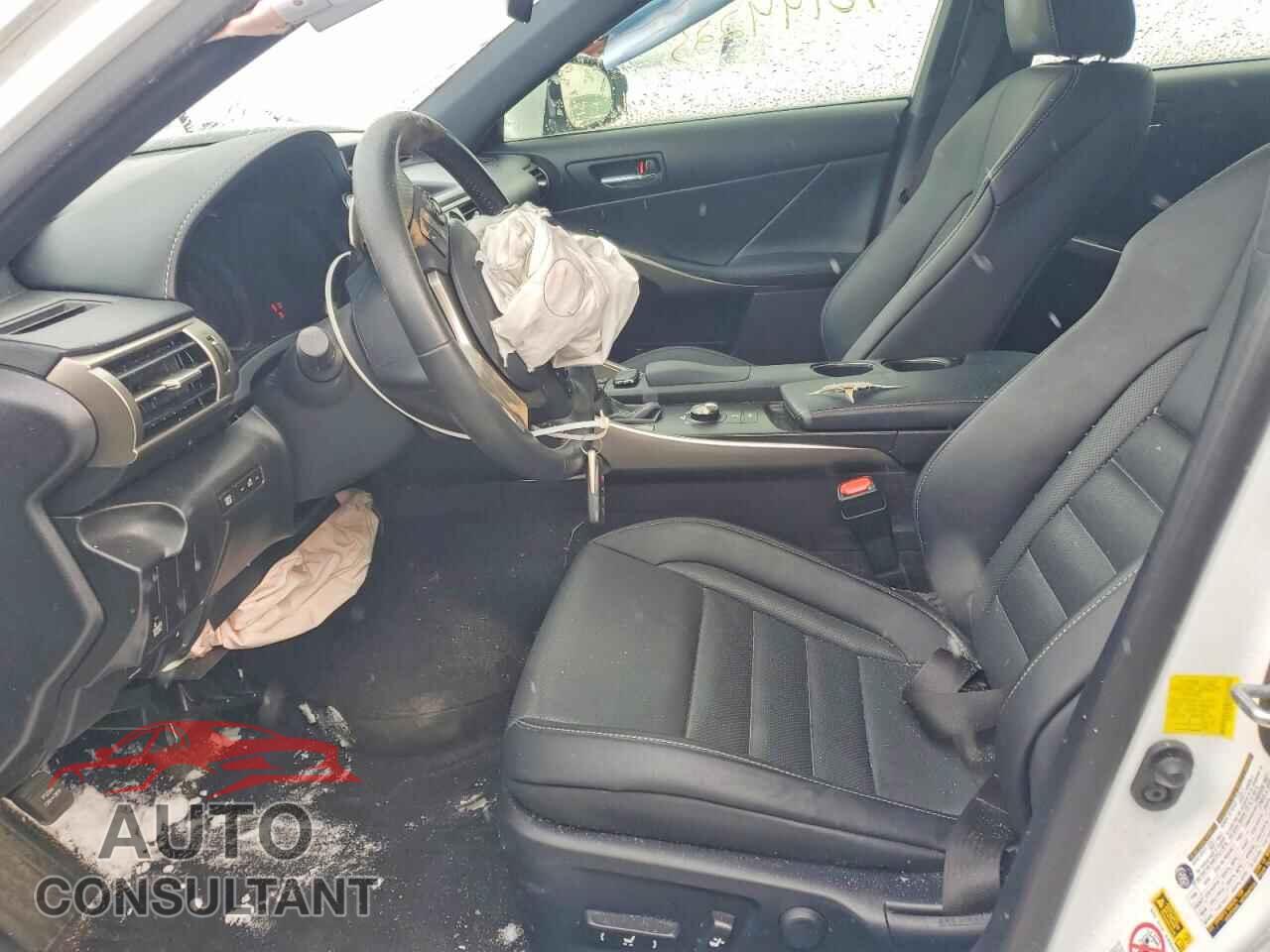 LEXUS IS 2015 - JTHCF1D23F5024767