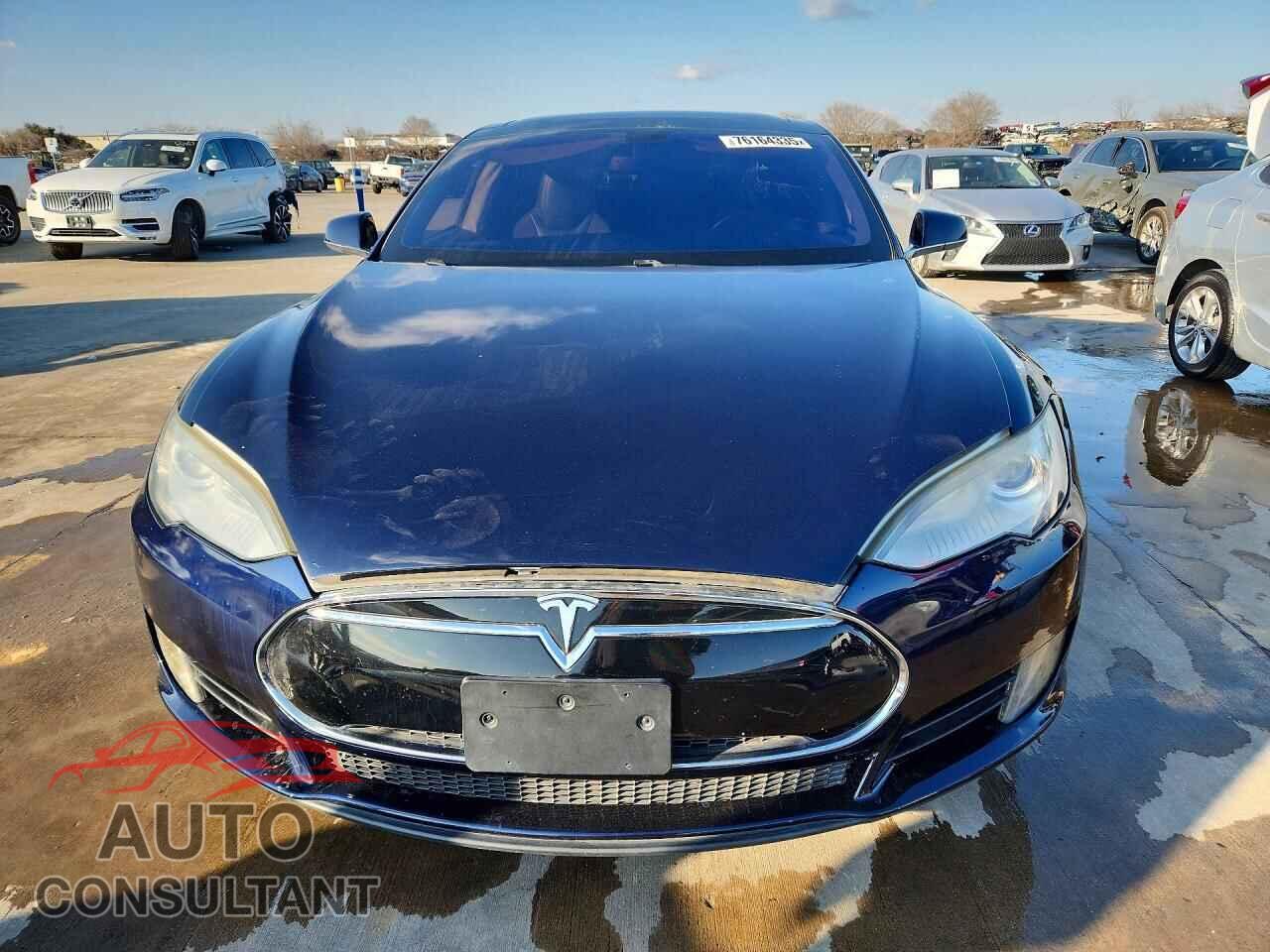 TESLA MODEL S 2013 - 5YJSA1AG8DFP11461