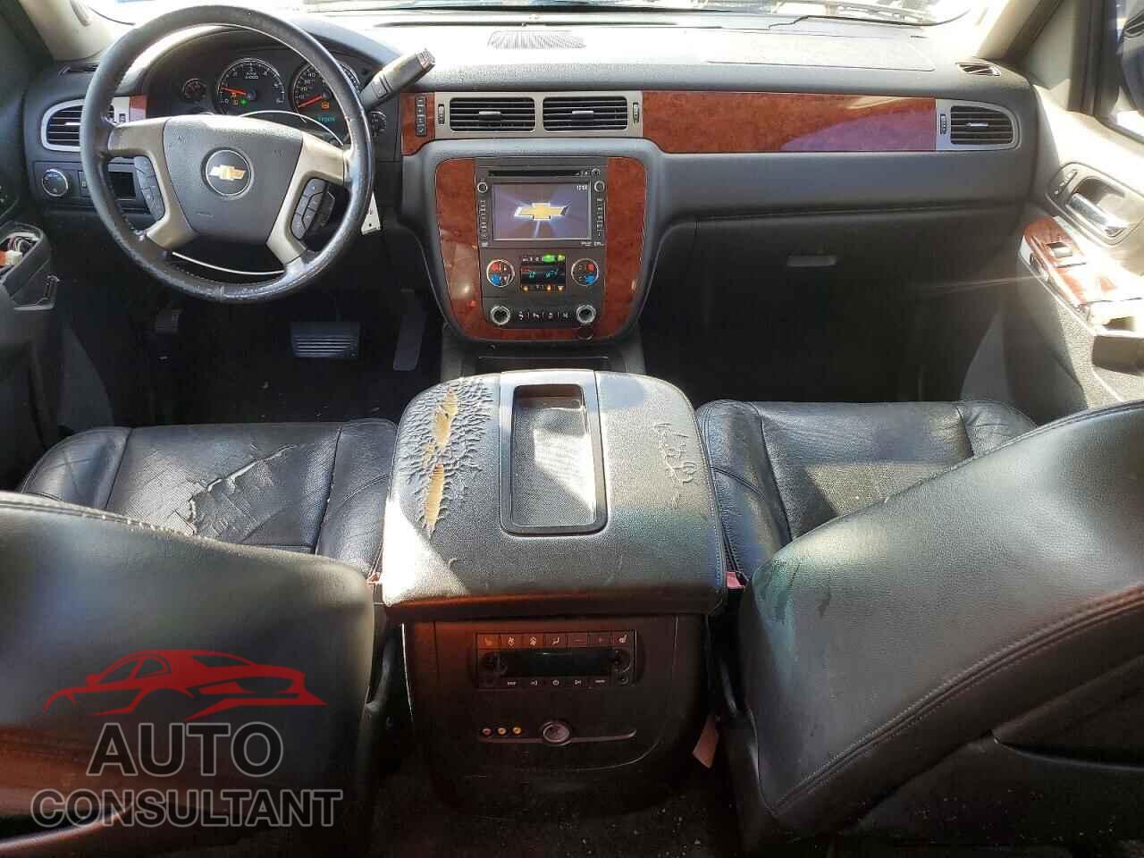 CHEVROLET TAHOE 2013 - 1GNSCCE00DR368357