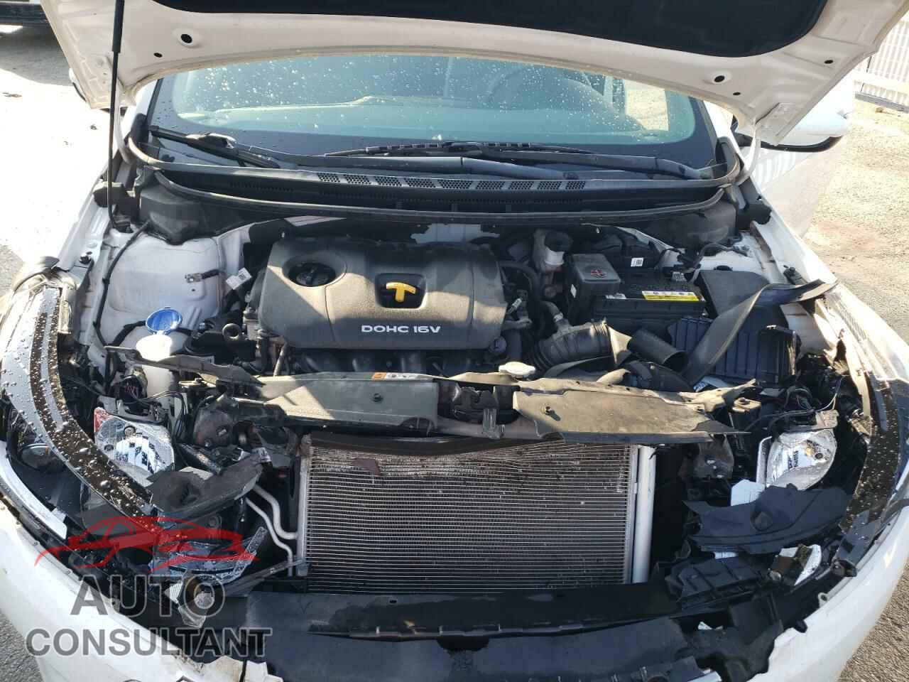 KIA FORTE 2017 - 3KPFK4A74HE079392