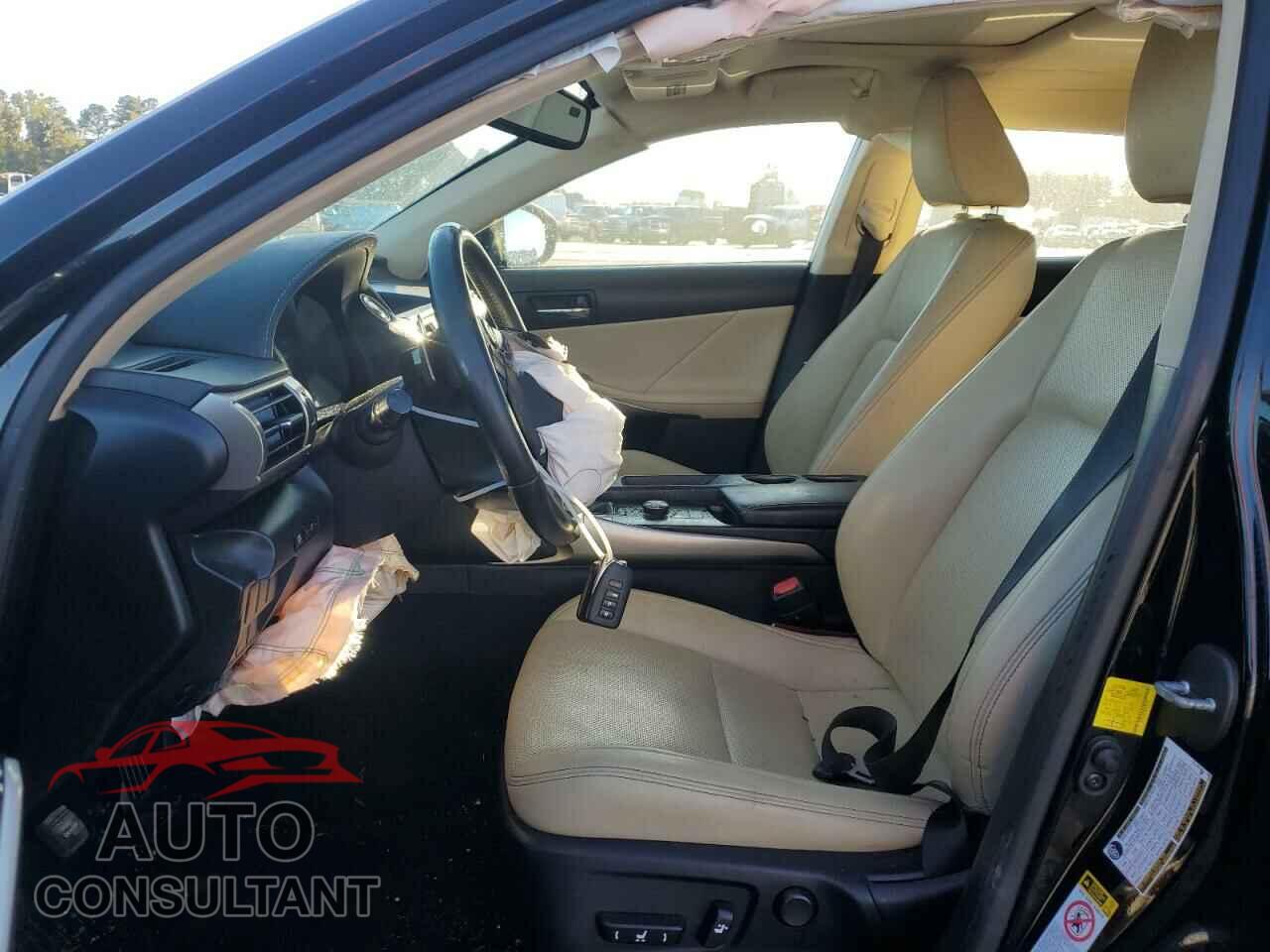 LEXUS IS 2015 - JTHCF1D28F5016714