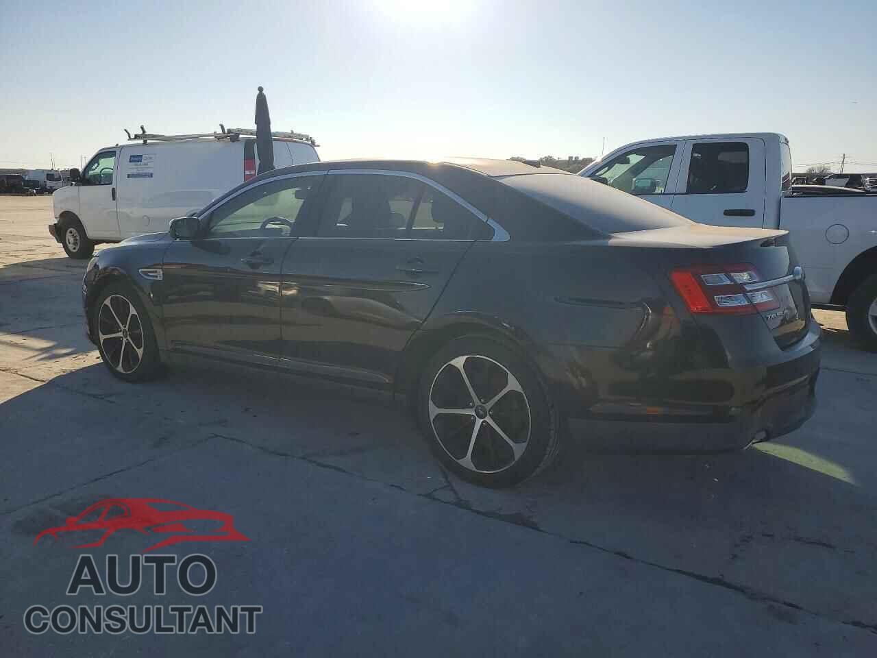 FORD TAURUS 2014 - 1FAHP2E84EG134099