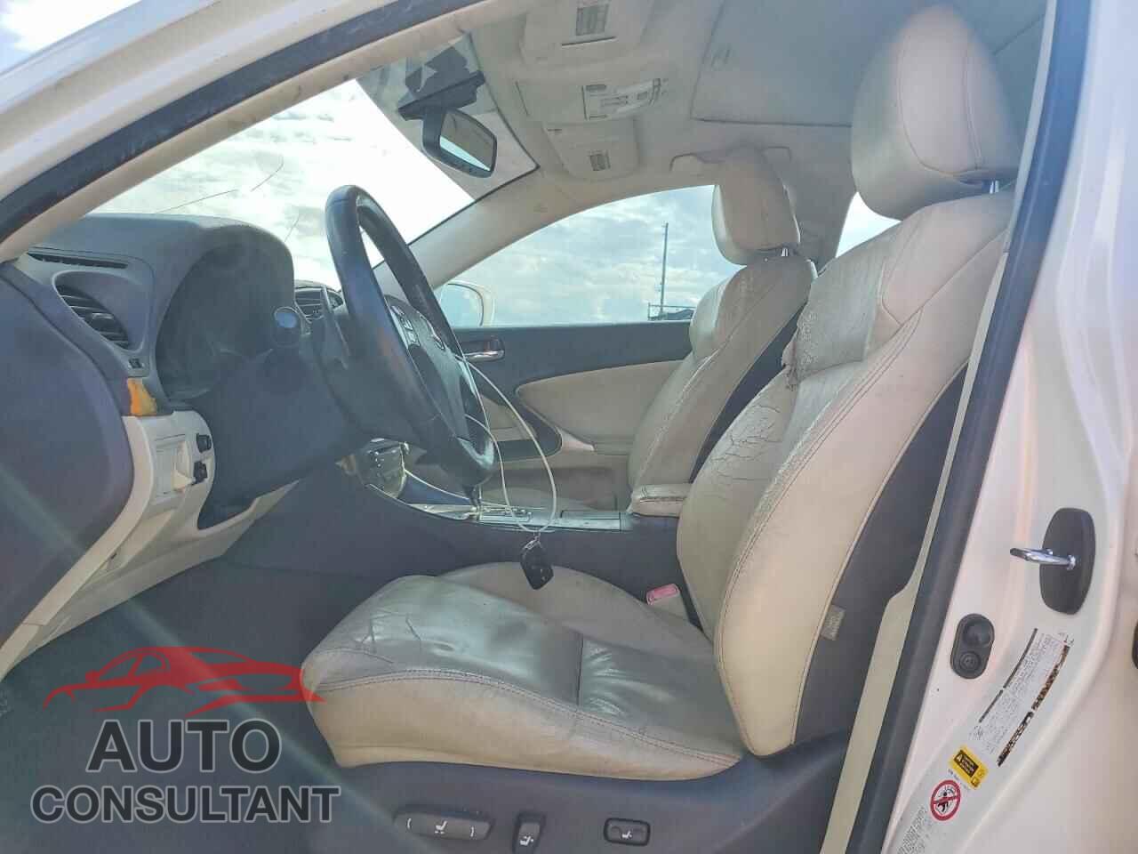 LEXUS IS 2010 - JTHBF5C23A2094557
