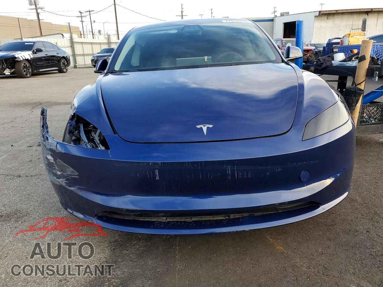 TESLA MODEL 3 2024 - 5YJ3E1EA7RF828017
