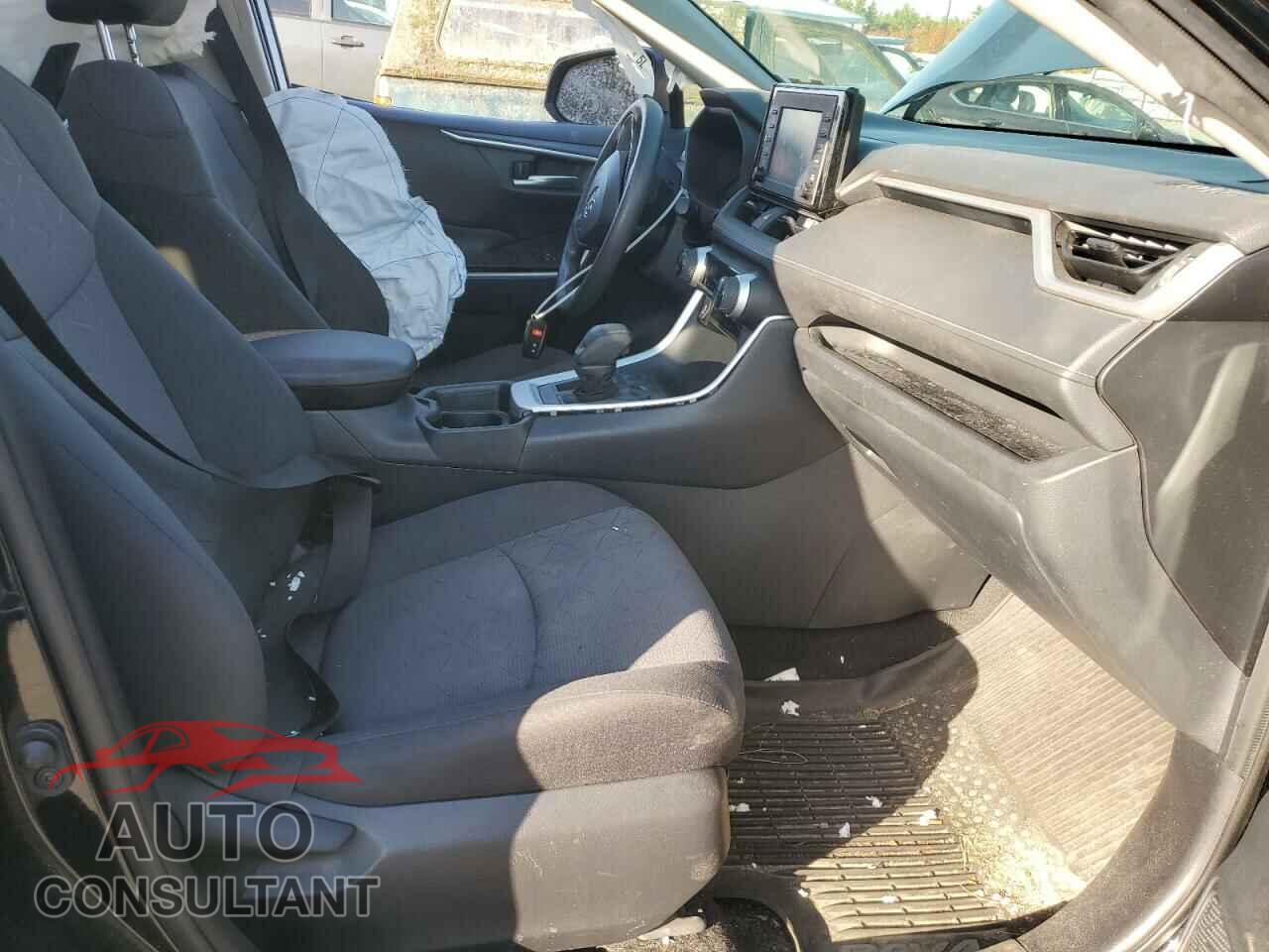 TOYOTA RAV4 2019 - JTMP1RFV9KD029849