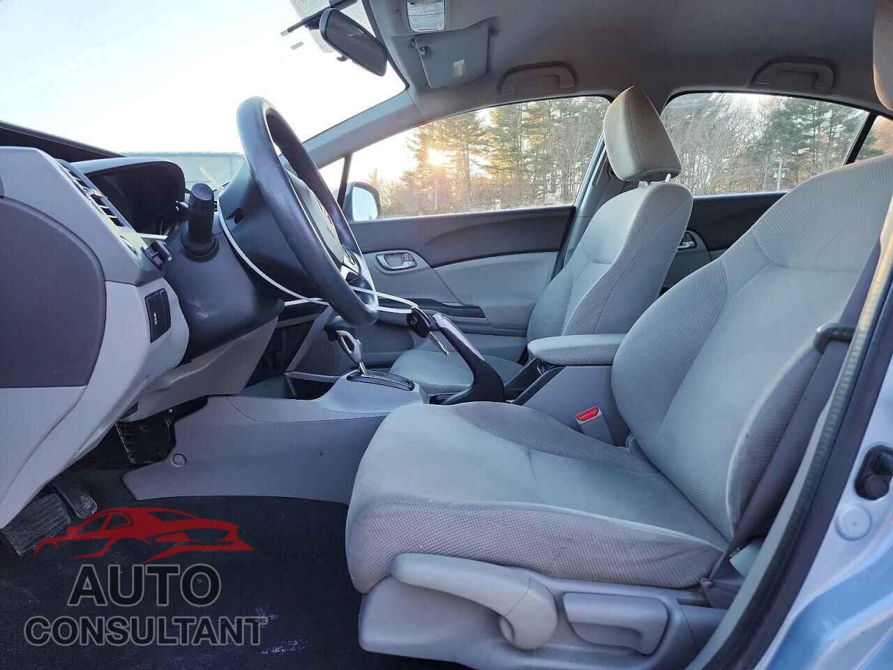 HONDA CIVIC 2012 - 2HGFB2F58CH549532