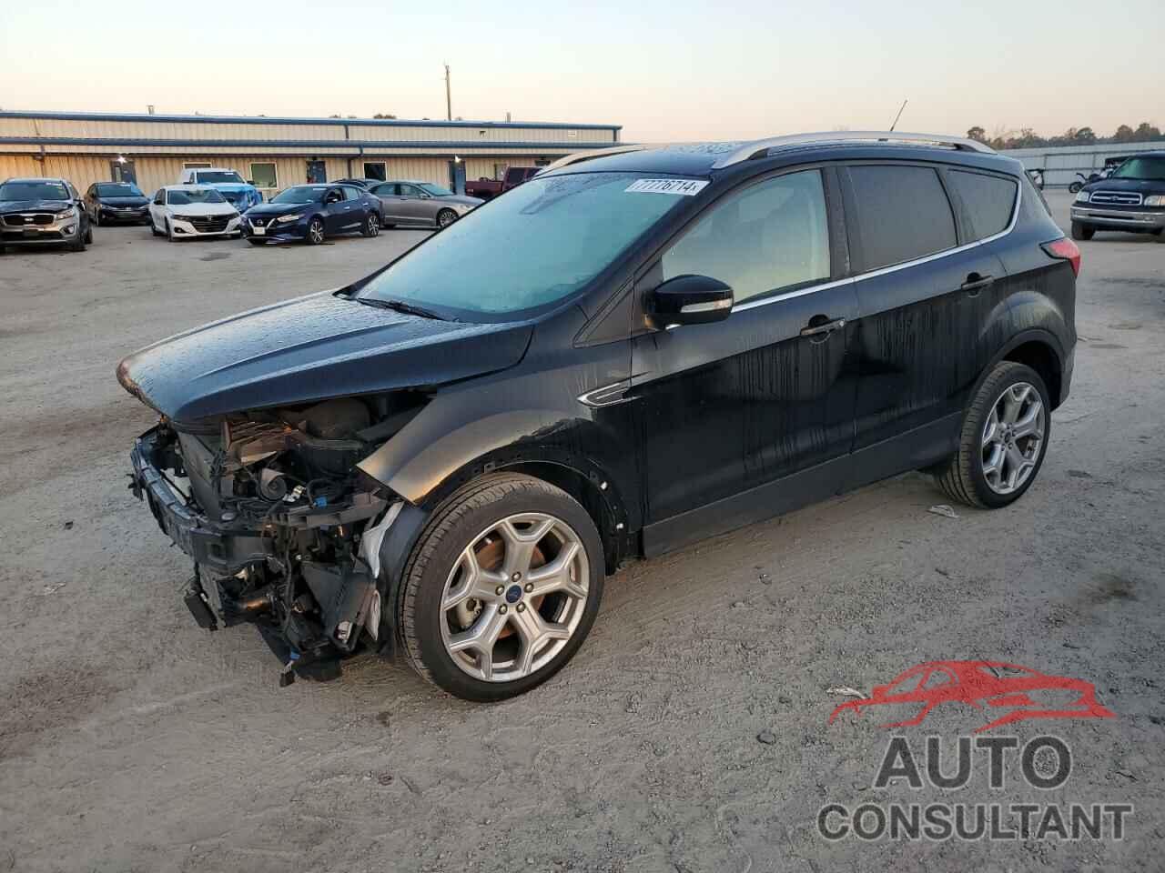 FORD ESCAPE 2019 - 1FMCU0J95KUB20561