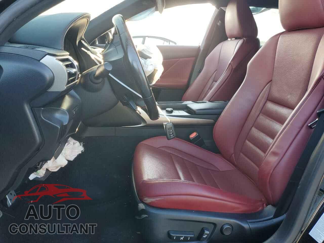 LEXUS IS 2016 - JTHCM1D2XG5010517