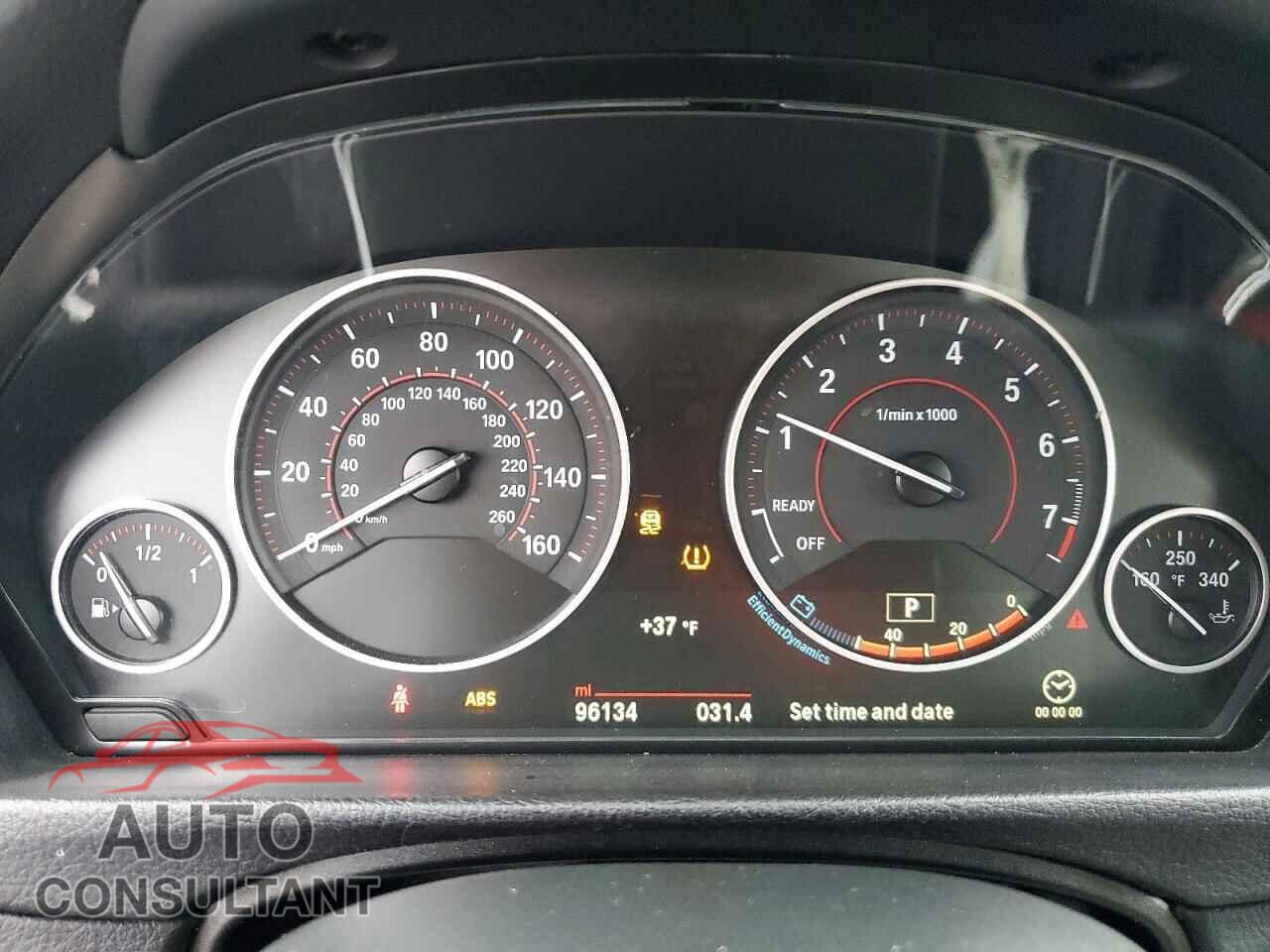 BMW 3 SERIES 2016 - WBA8E3G52GNU01700