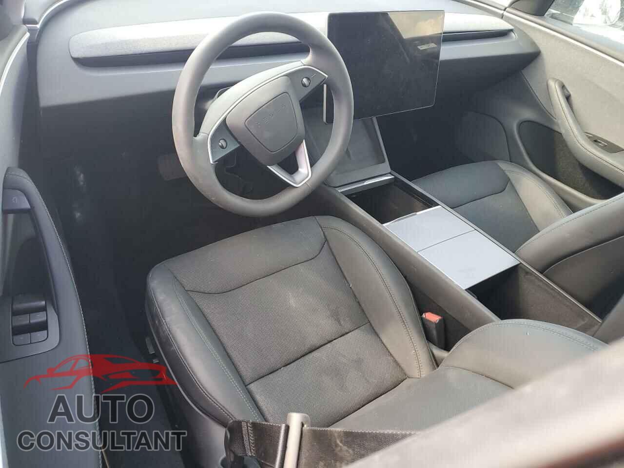 TESLA MODEL 3 2024 - 5YJ3E1EA5RF735724