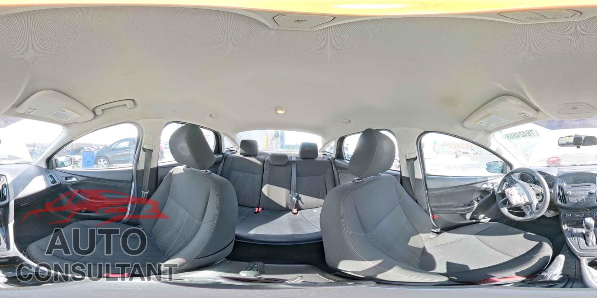 FORD FOCUS 2015 - 1FADP3F2XFL280370
