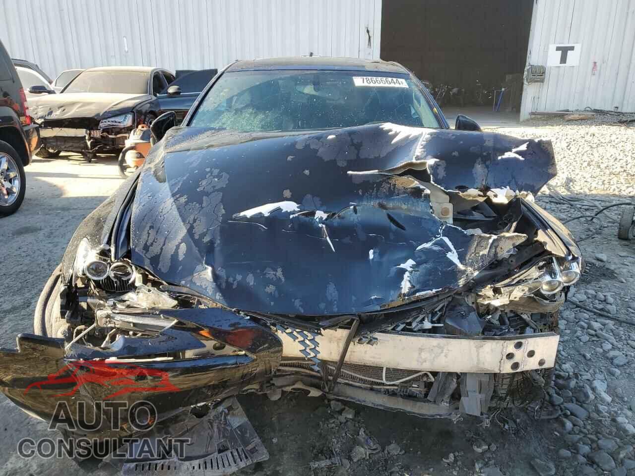 LEXUS IS 2015 - JTHCF1D24F5018184