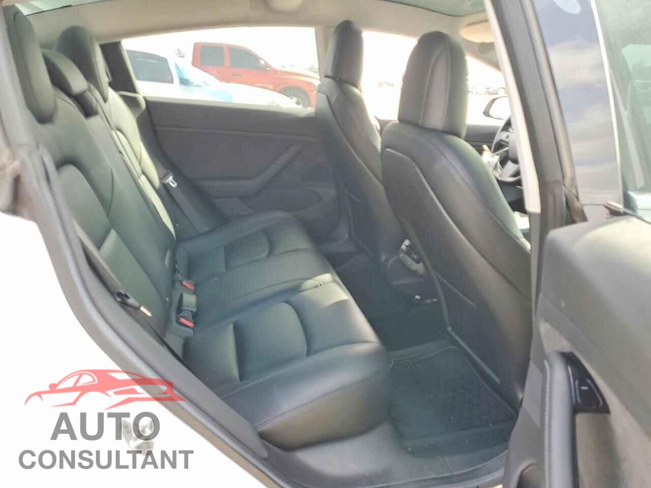 TESLA MODEL 3 2018 - 5YJ3E1EA6JF045033