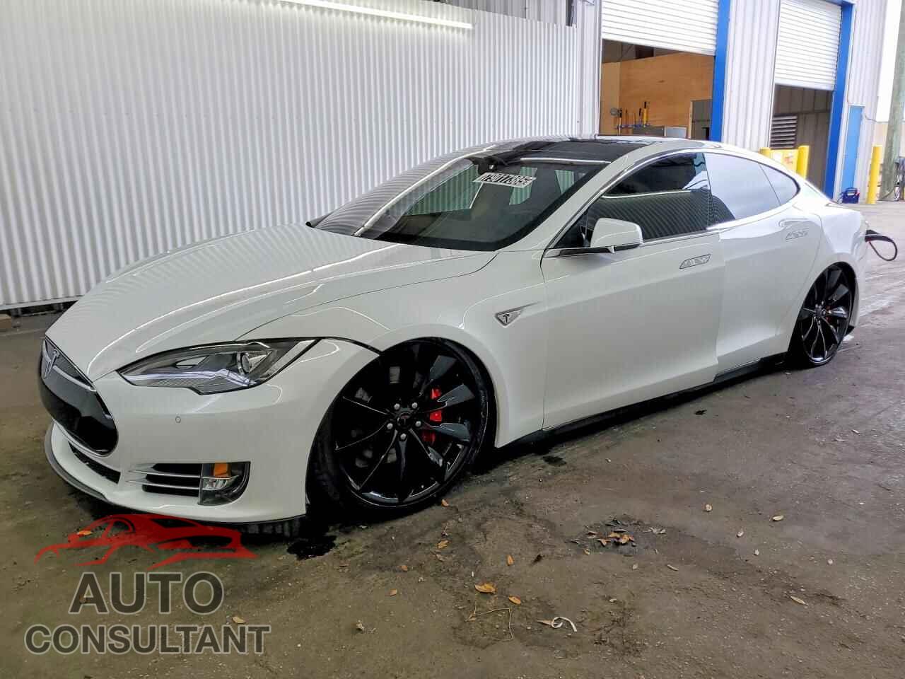 TESLA MODEL S 2014 - 5YJSA1H17EFP22566