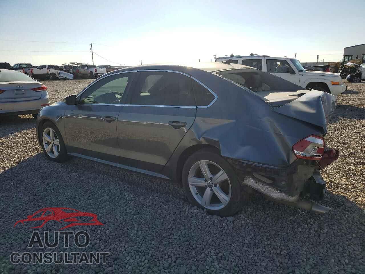 VOLKSWAGEN PASSAT 2012 - 1VWBN7A34CC011112