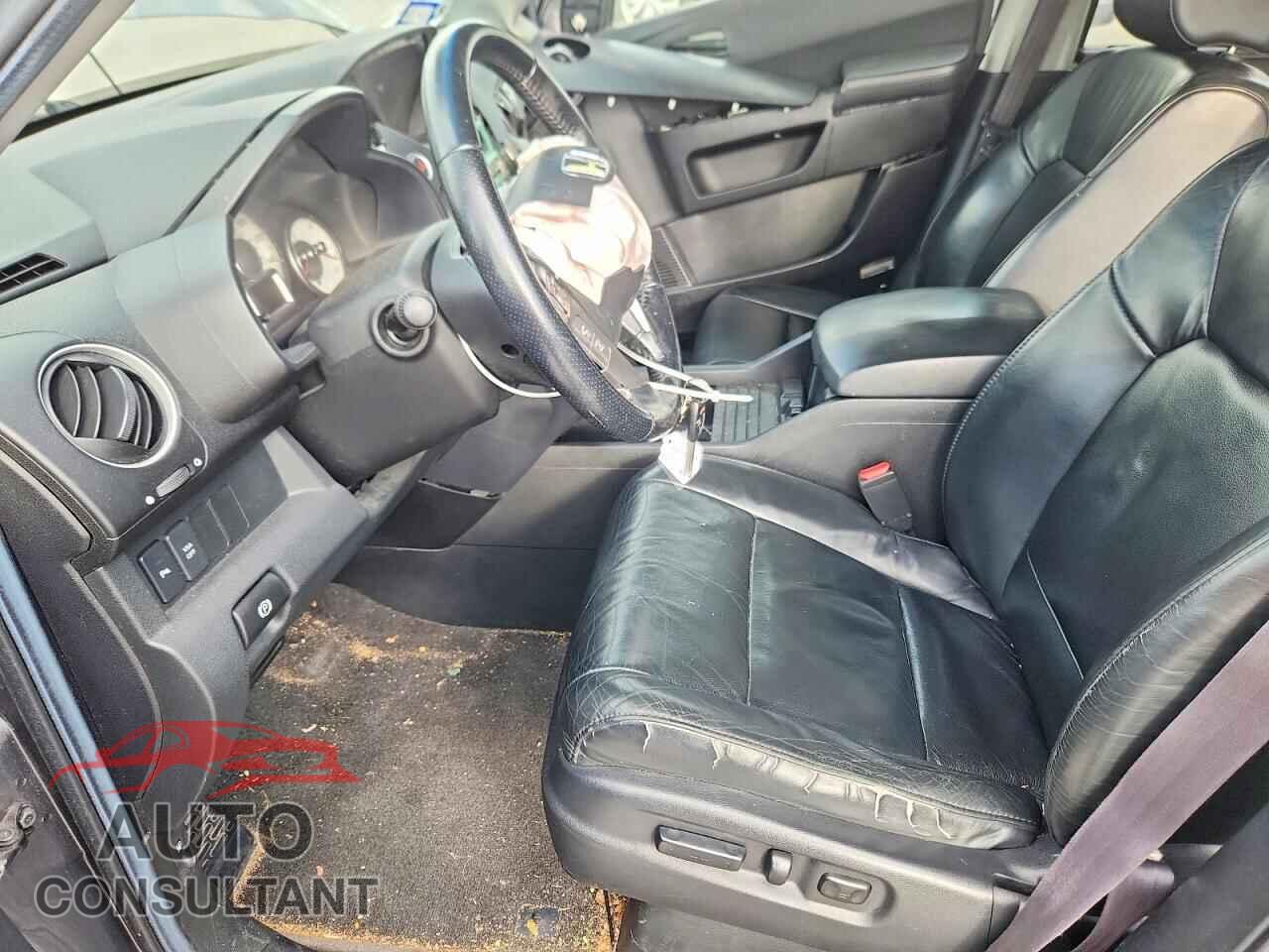 HONDA PILOT 2011 - 5FNYF4H94BB100831