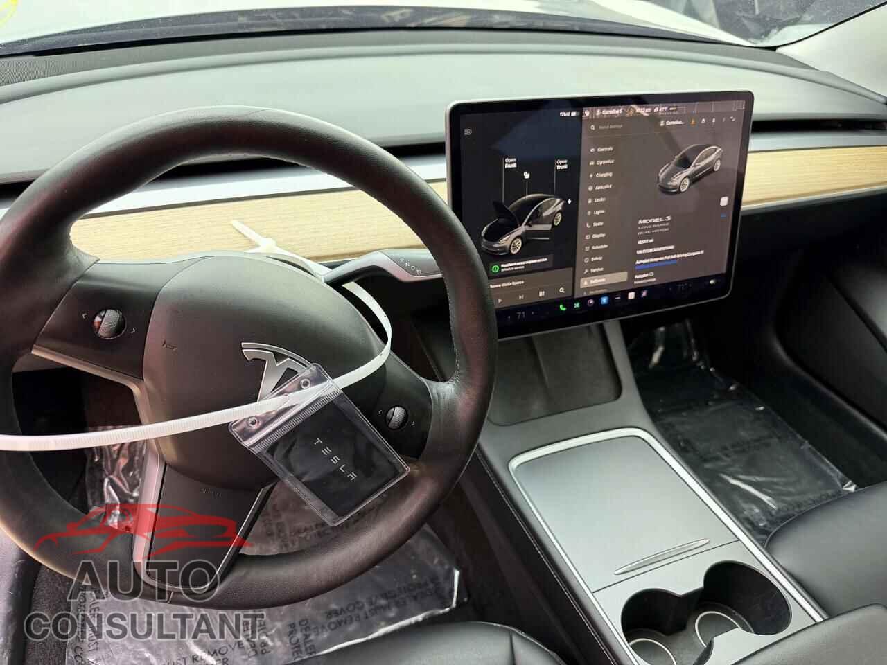 TESLA MODEL 3 2021 - 5YJ3E1EB0MF975068