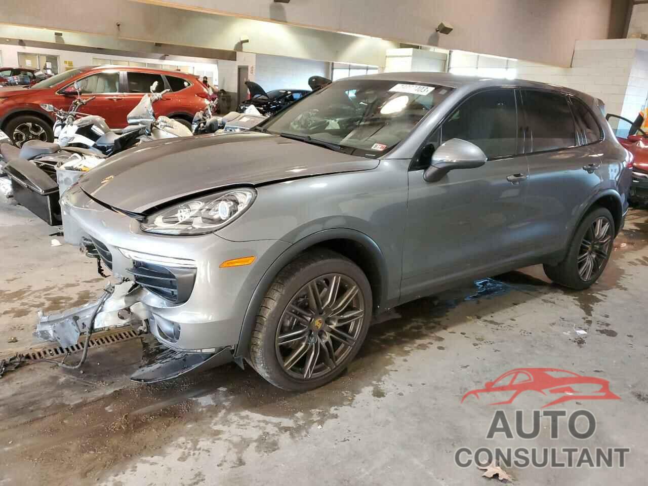 PORSCHE CAYENNE 2018 - WP1AA2A27JKA05228