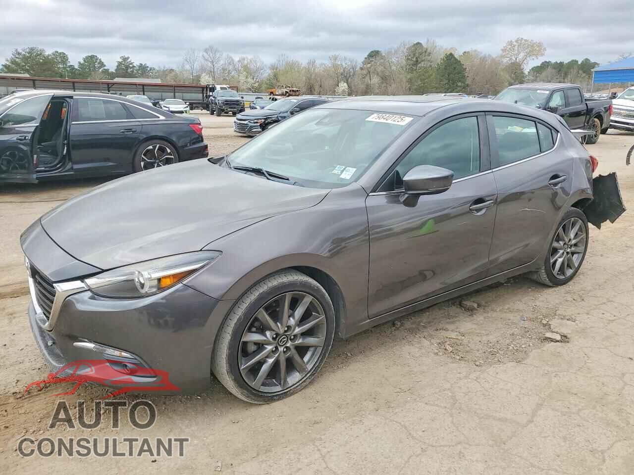 MAZDA 3 2018 - 3MZBN1M32JM199312