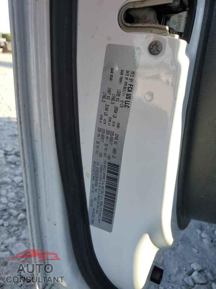 DODGE CARAVAN 2019 - 2C4RDGEG2KR647664