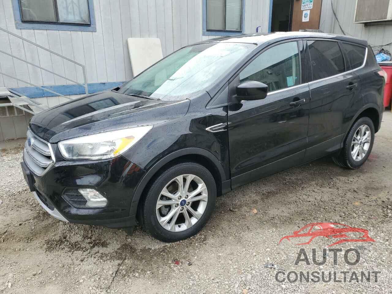 FORD ESCAPE 2017 - 1FMCU0GD4HUC01989