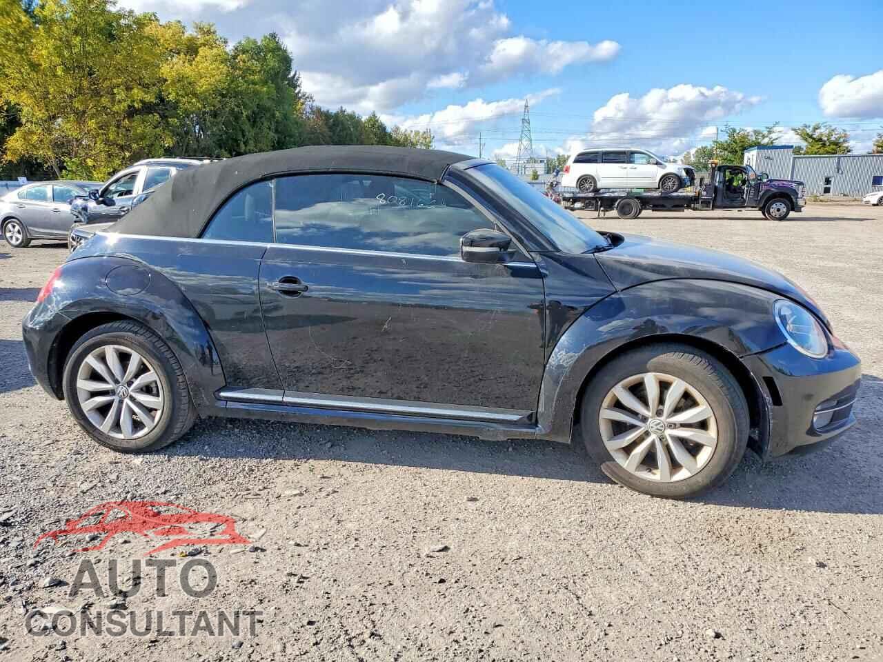VOLKSWAGEN BEETLE 2013 - 3VW5X7AT3DM808166