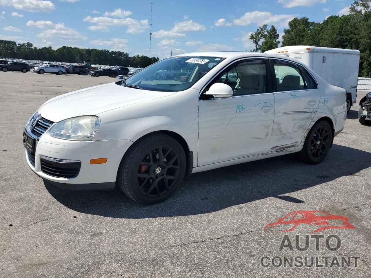 VOLKSWAGEN JETTA 2010 - 3VWRZ7AJ8AM059001