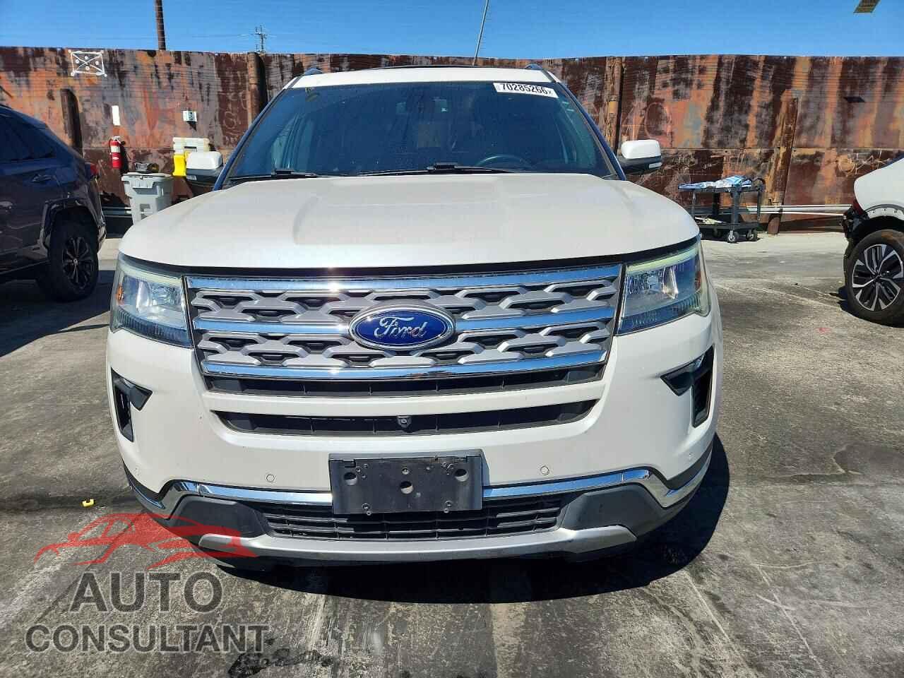FORD EXPLORER 2018 - 1FM5K7F86JGB44243