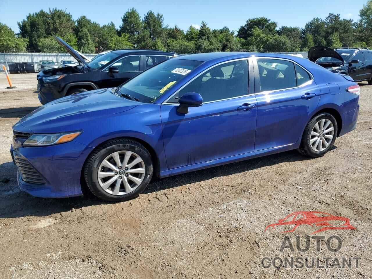 TOYOTA CAMRY 2018 - 4T1B11HK0JU580552