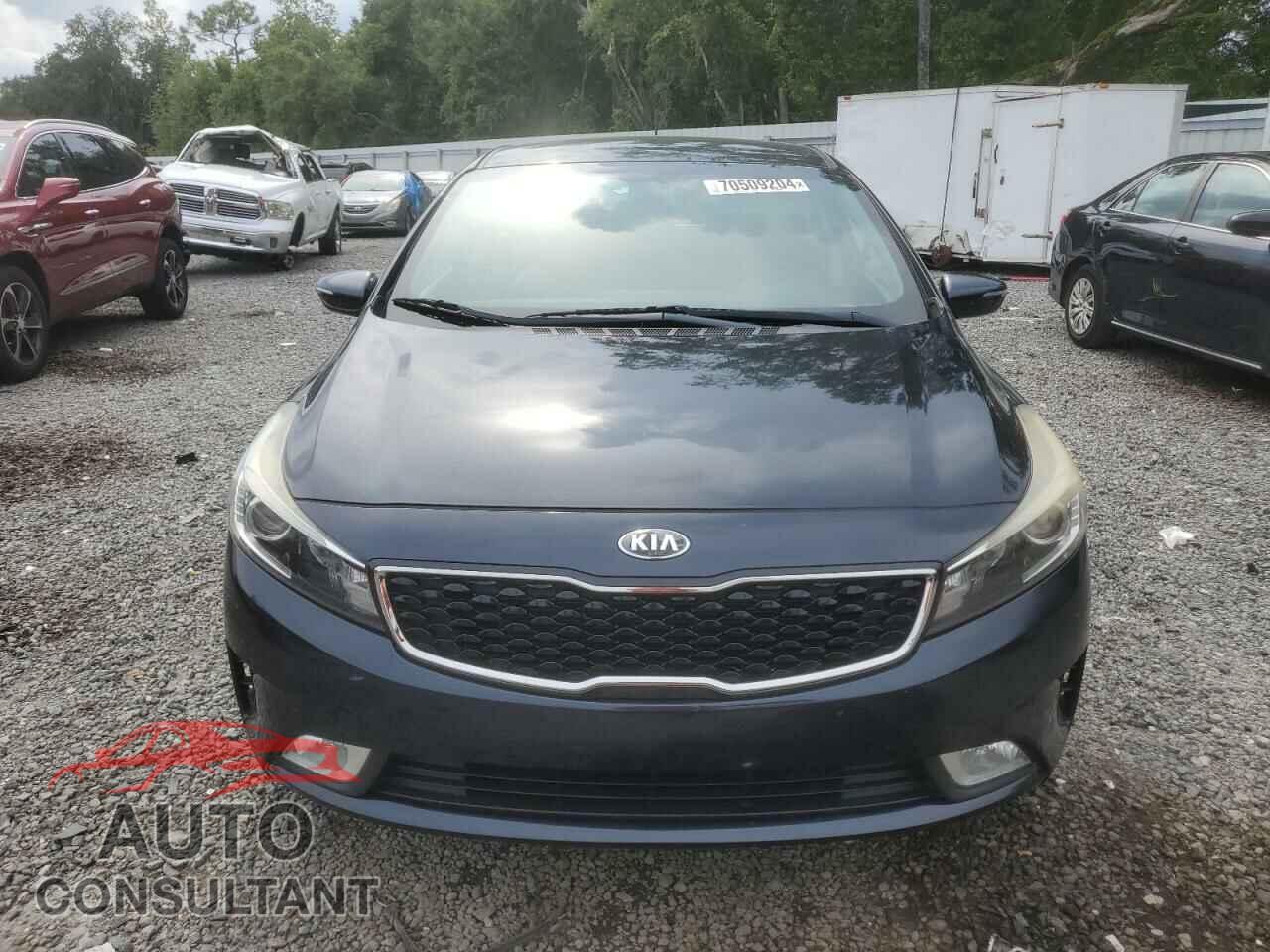 KIA FORTE 2017 - KNAFX5A89H5727057