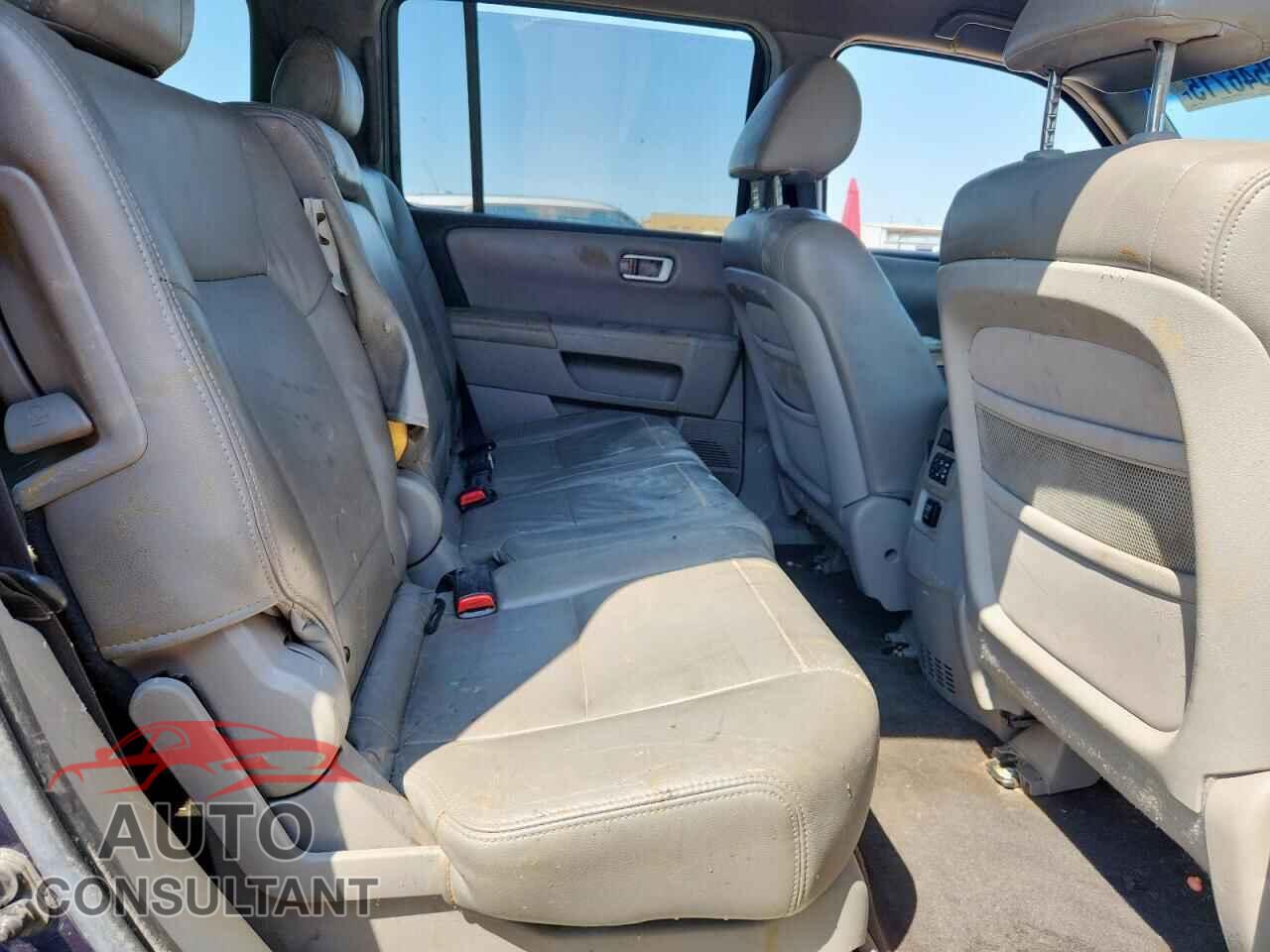 HONDA PILOT 2011 - 5FNYF3H29BB036962