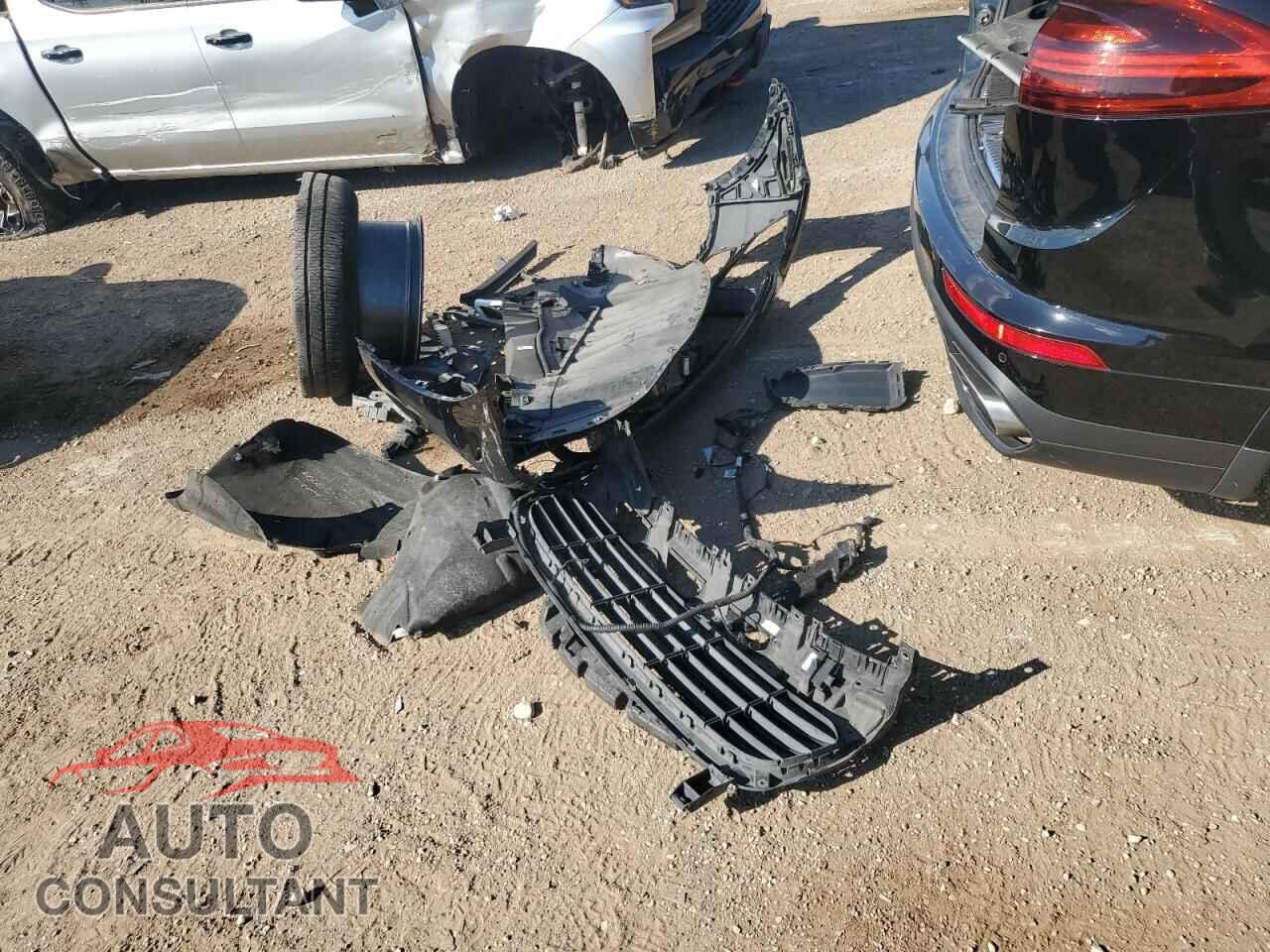 PORSCHE CAYENNE 2017 - WP1AA2A24HKA82939