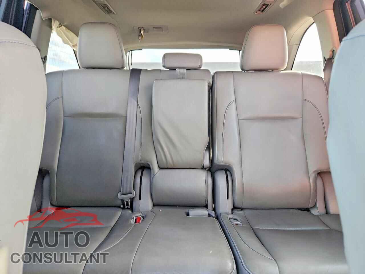 TOYOTA HIGHLANDER 2017 - 5TDJZRFH4HS392002