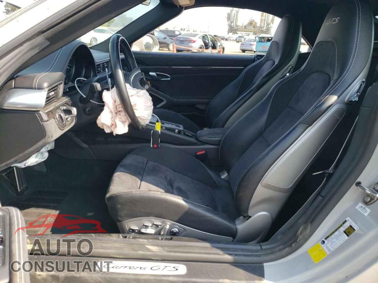 PORSCHE 911 2018 - WP0CB2A98JS147091