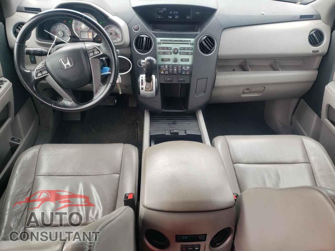 HONDA PILOT 2011 - 5FNYF4H52BB063081