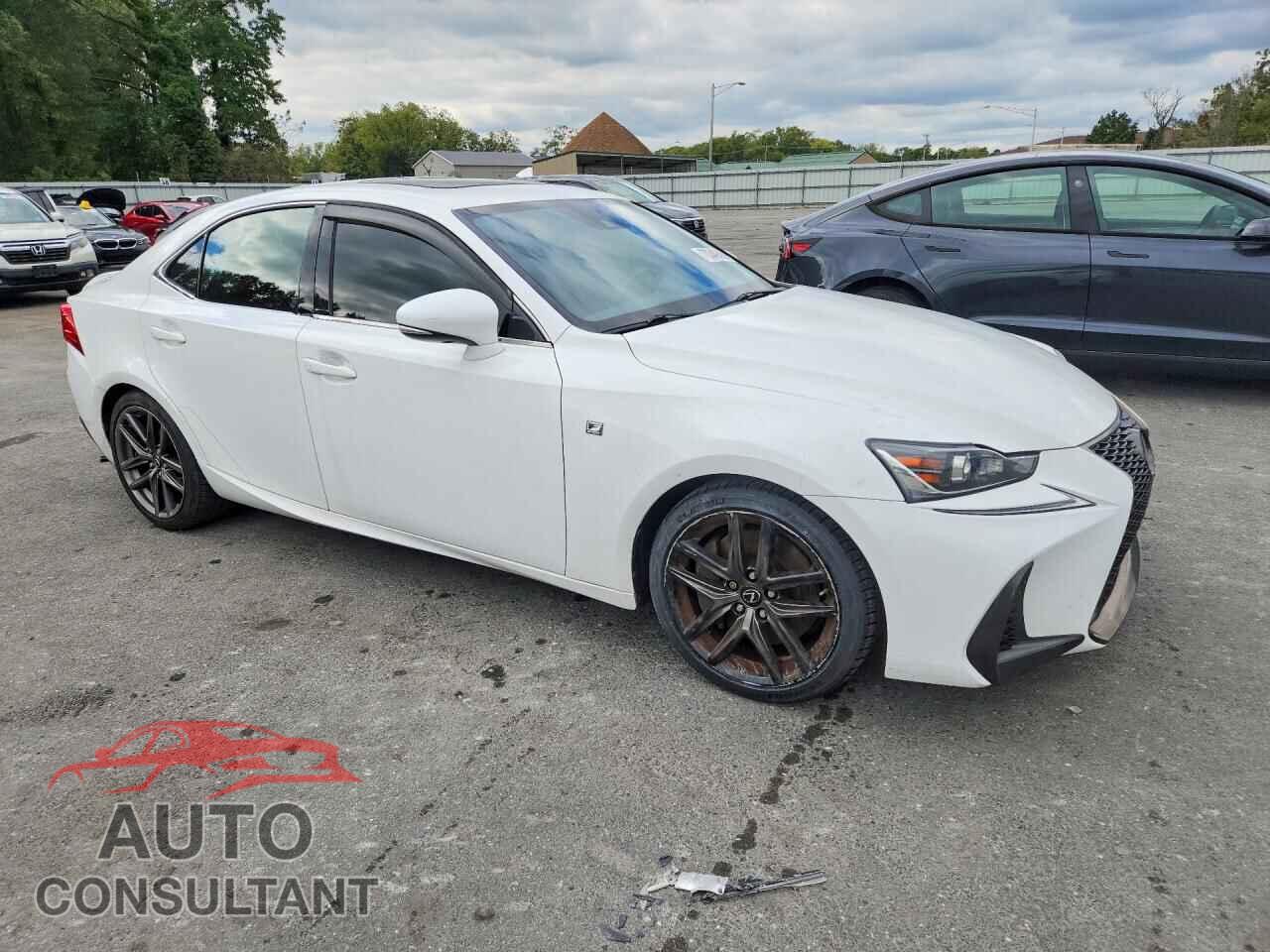 LEXUS IS 2018 - JTHC81D26J5031876