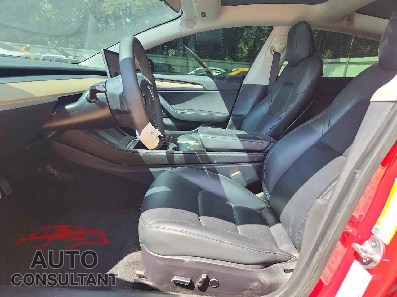 TESLA MODEL 3 2021 - 5YJ3E1EB8MF965582
