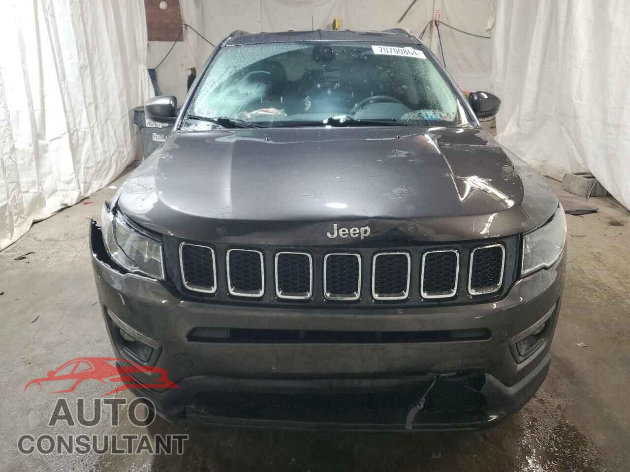 JEEP COMPASS 2019 - 3C4NJDBB4KT712221