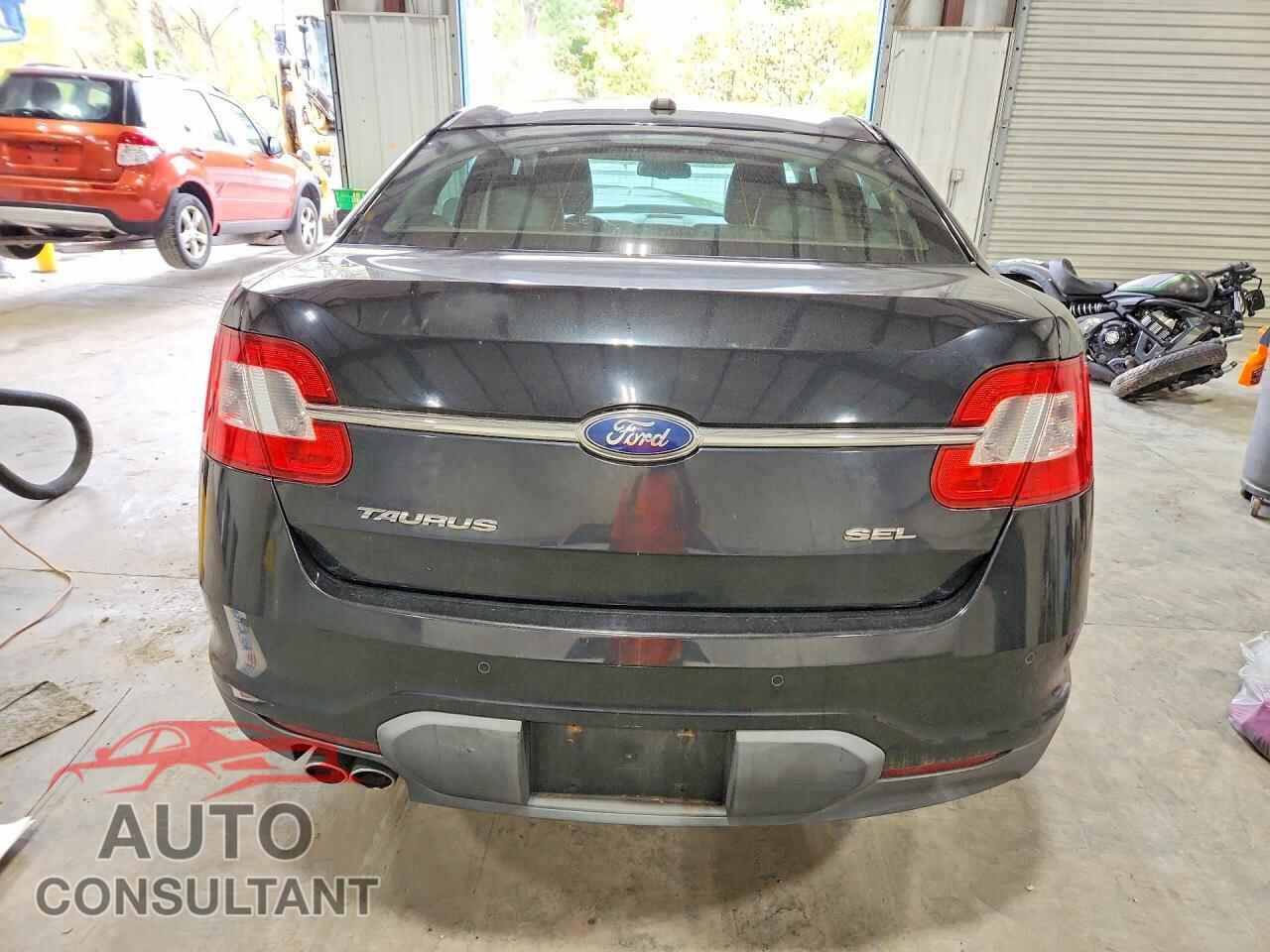 FORD TAURUS 2011 - 1FAHP2EW2BG124651
